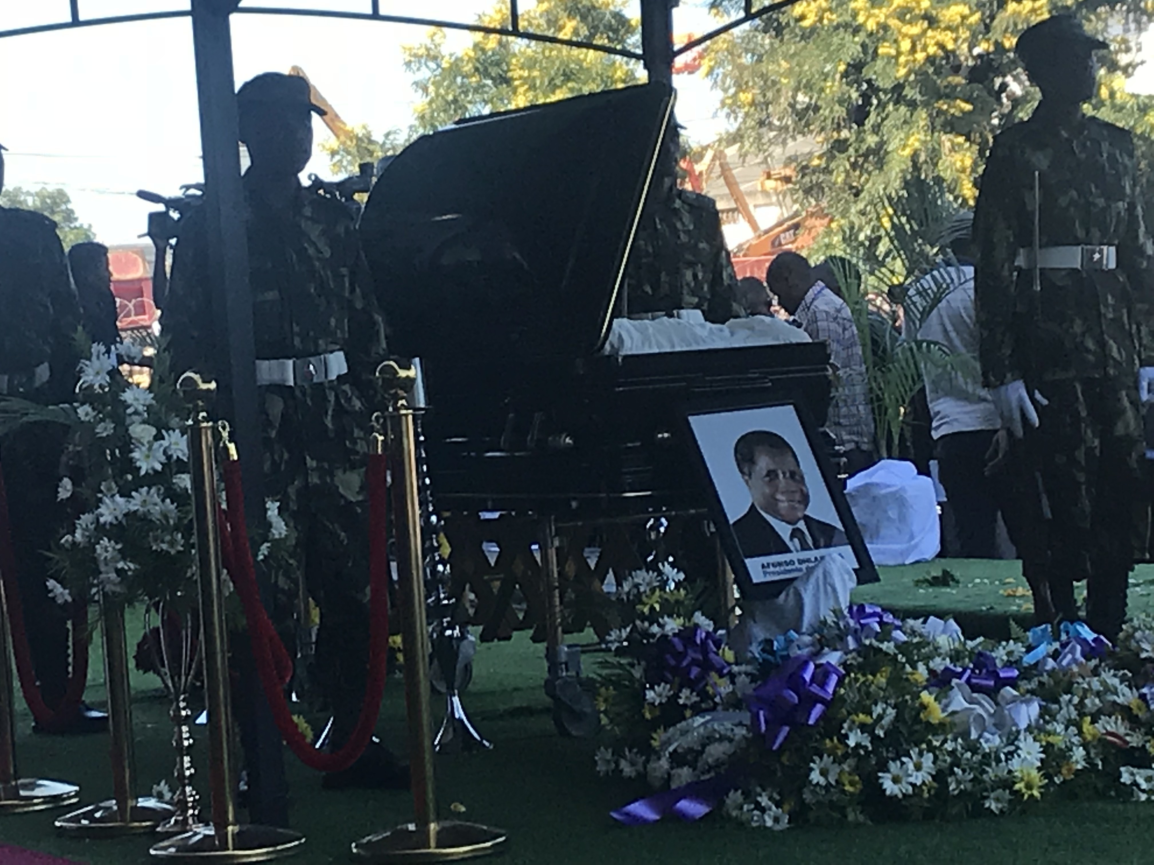 Members of Mozambique’s armed service stand guard over the coffin of the late Renamo leader, Afonso Dhlakama, during his funeral ceremony in Beira, Sofala province in May 2018.