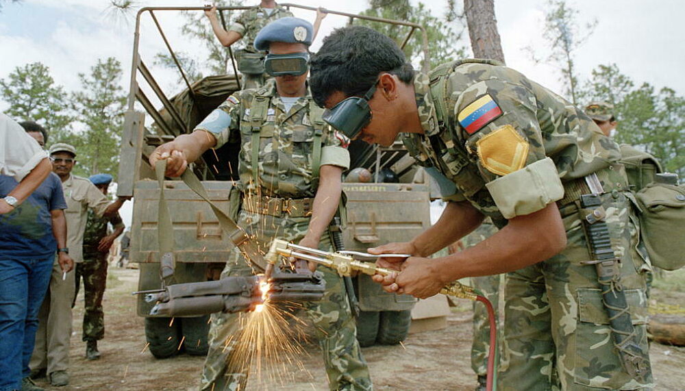 United Nation's ONUCA demobilises Nicaraguan resistance forces in Honduras |