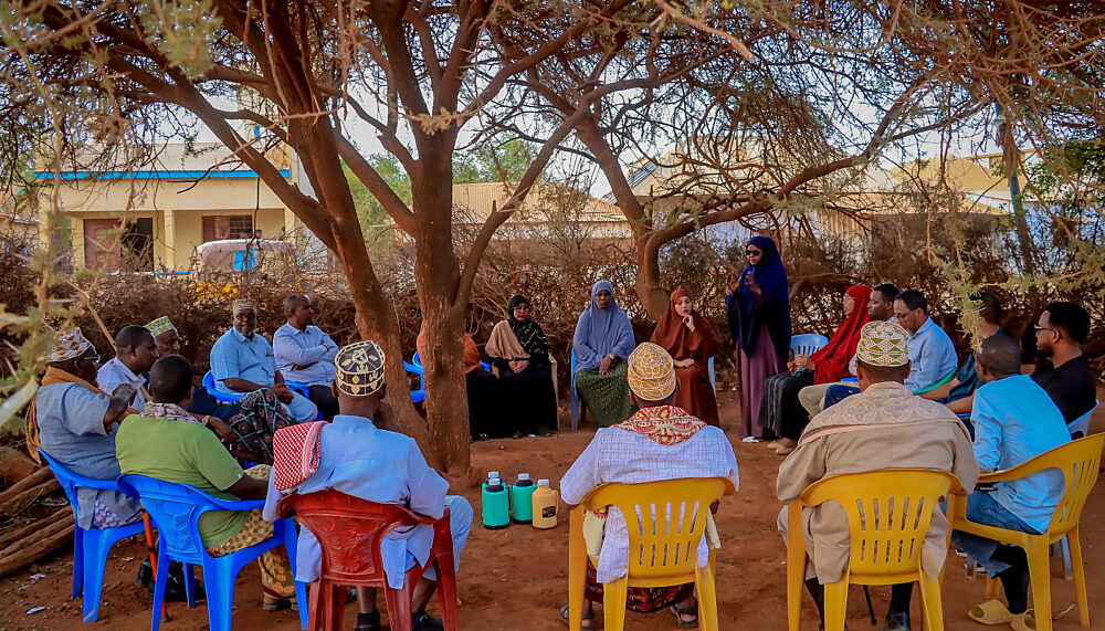 Women, youth, elders, all together in dialogue: one of the core principles of the Insider Peacebuilders Networks.
